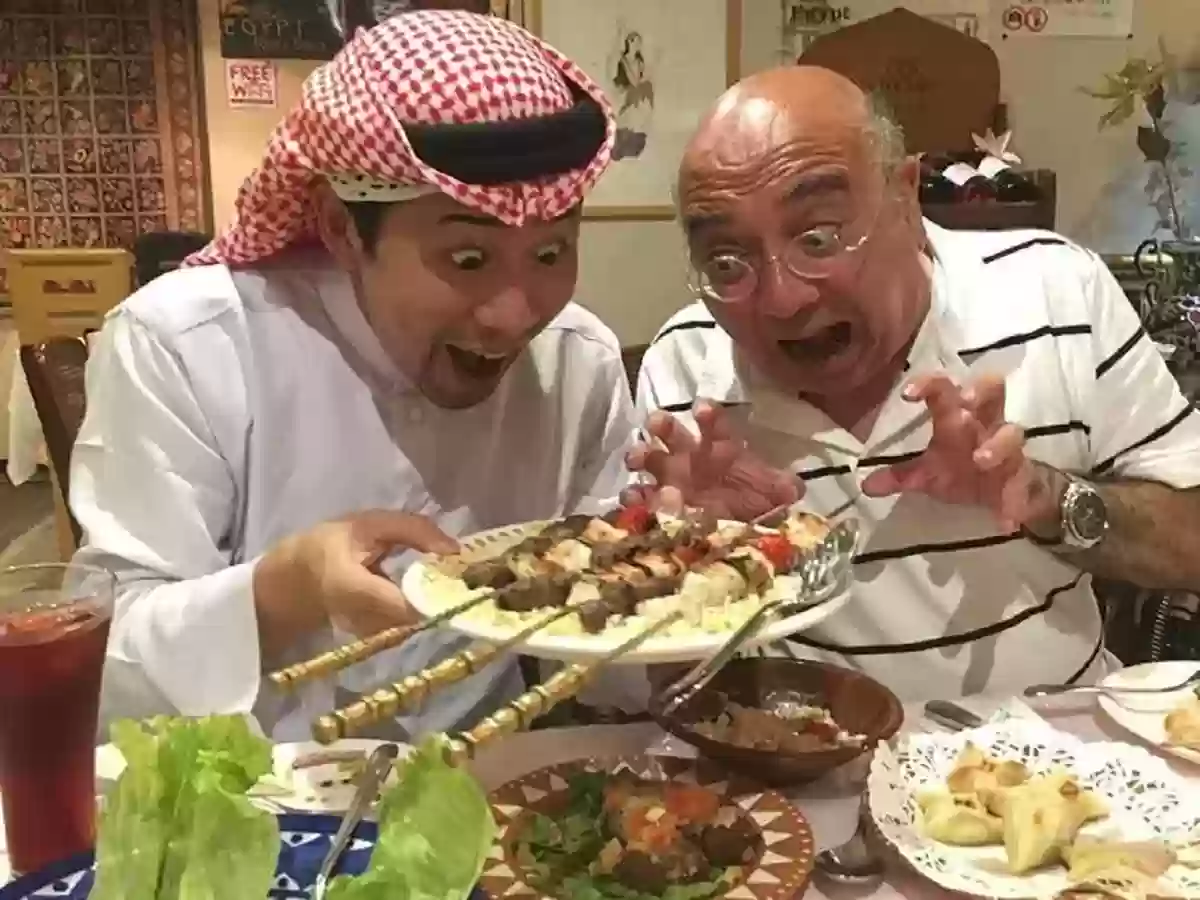 ياباني يطهو الكبسة السعودية ويظهر إعجابه الشديد بها